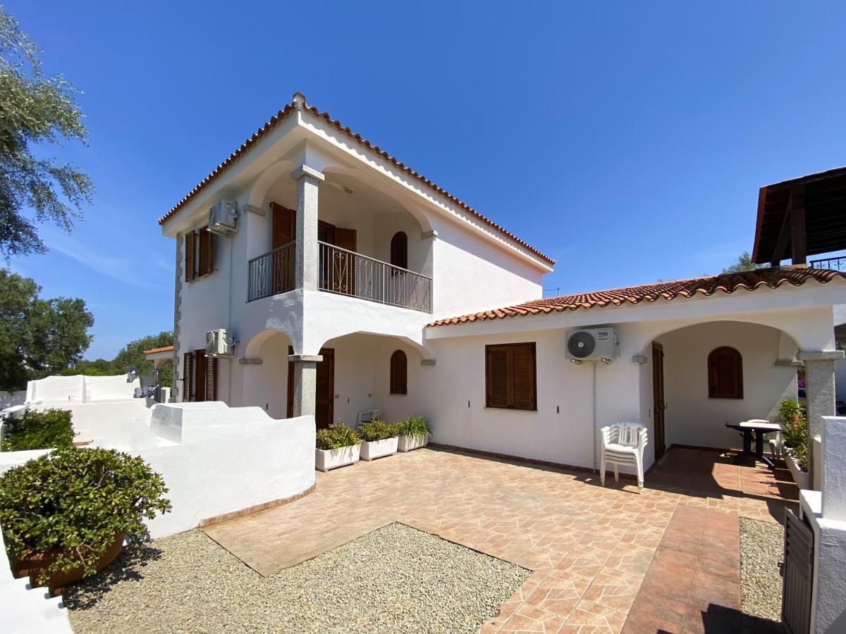 Appartamenti Residenziali Bonsai San Teodoro  Exterior foto