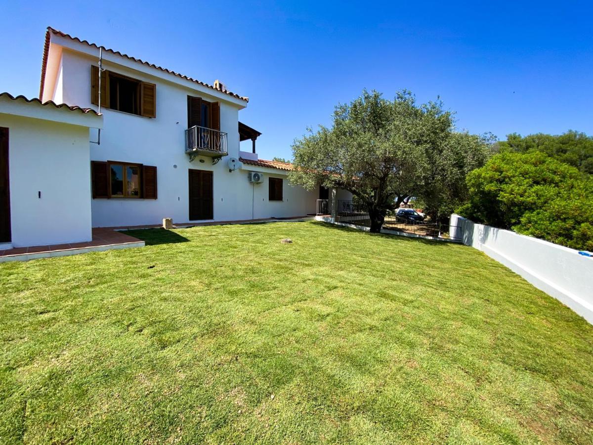 Appartamenti Residenziali Bonsai San Teodoro  Exterior foto
